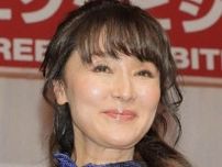 ５７歳で結婚した浅野ゆう子「ひとりでずっといるだろうと…」イケメン夫とのウェディングフォトも生放送で披露