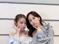 「たかみなはやっぱり神だね」前田敦子、アイドル衣装で高橋みなみと２ショ！「エモすぎ」「何歳になってもアイドル」