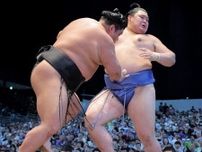 新横綱・大の里が敗れ、２敗に後退　１敗で首位は霧島、玉鷲、一山本、草野の４人に