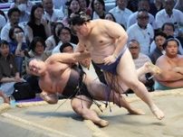 一山本が敗れ、１敗が消える　大の里は勝ち越し　２敗で首位は安青錦、一山本、草野、琴勝峰の４人、３敗は大の里ら６人に