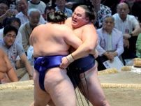 ４０歳・玉鷲　大鵬に並ぶ通算８７２勝　史上９位…新小結・欧勝馬に勝って１１勝