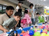稚内に夏、露店巡り笑顔　6日まで北門神社例大祭