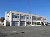 日高町の国道でバイクの男性死亡　ガードロープに衝突