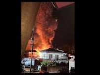 「建物から炎が見える」木造住宅全焼　２０代男性１人連絡取れず…６人けが　広島・尾道市
