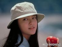 90年代を象徴するスター女優・牧瀬里穂、その圧倒的なヒロイン力が眩しい映画「つぐみ」と、35年後を辿る貴重なドキュメント