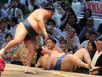 大の里、玉鷲に屈し３敗＝トップの一山本は９勝目―大相撲名古屋場所１０日目