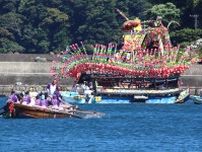 神奈川・真鶴町で「貴船まつり」始まる　日本三大船祭り、８年ぶり「海上渡御」幻想的に