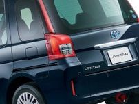 トヨタ「“新”ワゴン型タクシー」発表！ 「シエンタ」級の小型ボディ×めちゃ広い車内・荷室がスゴい！ 進化した「JPN TAXI」販売店での評判は？
