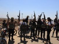 シリアで衝突、8万人近くが避難　暫定政府が部隊再派遣へ