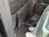 車に置くゴミ箱の正解見つけた！倒れず、悪目立ちしない薄さが最高だった