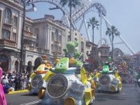 「豪雨並やんｗ」ＵＳＪで夏のびしょ濡れパレードが開幕、水の量に参加者ザワつく
