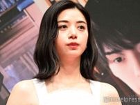 池田エライザ、美デコルテ輝くオフショルドレス姿披露「黒が似合う」「究極の美しさ」と反響