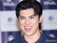 小島よしお「鬼滅の刃」コスプレで期日前投票へ「完成度高い」「目立って仕方ない」と反響