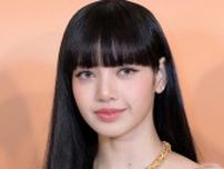 BLACKPINKリサ、美腹筋披露の私服姿公開「美しすぎて見惚れる」「圧巻のスタイル」と反響