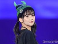 人気アーティスト、美脚披露 新グッズのセットアップ姿に反響「センス抜群」「スタイル良すぎ」
