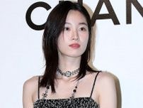 「イカゲーム」出演女優、ミニスカからスラリ美脚際立つ「スタイルいい」「憧れる長さ」の声