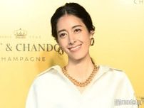 森泉、きょうだい3ショット公開「美男美女」「全員スタイル良すぎ」と反響