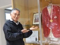 ライフル射撃場に蒲池猛夫さんのブレザー