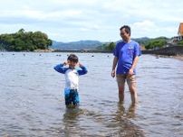 松原海水浴場が海開き　長崎・大村、トイレやテントを増設