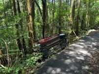 車が崖から転落　女性を救助　長崎市