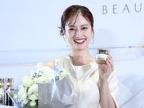 谷まりあ、30歳の誕生日を前祝いされ笑顔「20代の経験１つ１つを自分のものにして、自分らしく」