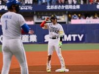 【オールスター】ソフトバンク周東佑京が打席も出塁後もマイク「落ちてー！」二盗のち今季初三盗
