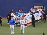 【オールスター】牧秀悟、森下翔太がマイクつけ守備「ゲッツーね」「うるせえ」仲良さ伝わる会話も