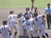 【高校野球】07年全国制覇の佐賀北が北陵との大一番を制し６年ぶり６度目Ｖ／佐賀