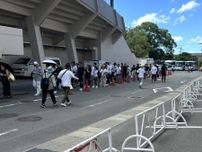 【高校野球】決勝当日券を求め約１キロの長蛇の列　“大盛況”に急きょ外野芝生席も開放／福岡
