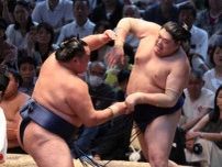 40歳の鉄人玉鷲が阿炎に完勝、勝ち越し王手！元乃木坂46松村沙友理も「すごーい」と大興奮