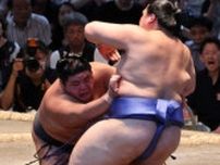 大の里が伯桜鵬に金星配給「また引いちゃったね」王鵬戦に続き引く悪癖出て２敗目