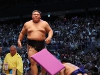 伯桜鵬が初金星「この通りにいけ！」観戦両親の激励応えた「顔に出そう」懸賞金56本にニンマリ