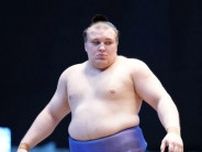 安青錦、玉鷲破り新入幕から3場所連続2桁勝利「ここで終わりじゃないんで」初V見えた