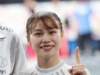【体操】「牛若丸のよう」杉原愛子、オレンジ色「女武将」コスチュームでアクロバット披露