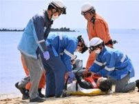長崎県壱岐市で海水浴シーズン控え海難救助訓練