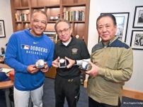 ドジャース・ロバーツ監督へ古里・沖縄から「かりゆしボール」　県民栄誉賞の記念品に　製作した56歳「オールドルーキーの作品が届くとは夢のよう」