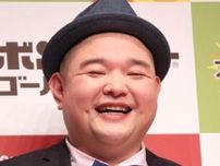 内山信二、屋形船で親子4人“顔出し”ショット披露「家族でお揃いの浴衣最高ですね」「幸せがにじみ出てます」