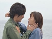 主人公に不倫の過去！松本まりか×安田顕、ベッドで禁断バックハグ＜奪い愛、真夏＞