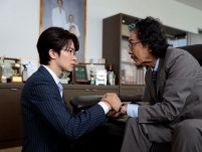 “弁護士”深澤辰哉に犯人フラグ…怪しい動きからの新事実判明で「闇抱えてそう」＜ドラマ『誘拐の日』＞