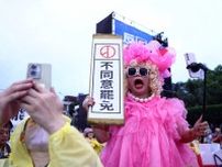 台湾でリコール投票始まる、野党議員24人の解職に是非
