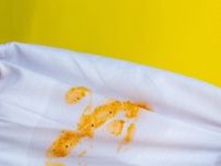 「服についた油染み」はなぜ落ちにくいの？汚れの種類別に紹介「4つもあるんだ！」