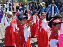 由利本荘市・亀田地区で「旧藩祭」　児童ら手踊り、城下町の文化今に