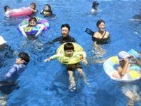 夏到来！　真岡・一万人プールが本格オープン　関東甲信などで梅雨明け　はじける笑顔、響く歓声
