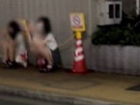 〈１億円稼いだ者も〉逮捕された“伝説の立ちんぼ”４人衆の素性「通報するとカメラをまわしカサで殴ってくる」「捜査員の顔写真をＳＮＳで共有」