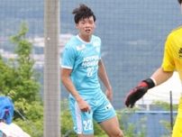 尊敬するライバルが欧州移籍。「筑波は俺に任せろ」と小林俊瑛は発奮。比較されるのは覚悟の上で「内野の９番を背負いたい」