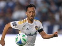 「超ゴラッソやん」「もはやストライカー」吉田麻也が劇的同点ゴール！ 元仏代表の守護神から決めた豪快ヘッド弾に脚光「動き出し良すぎ」