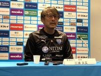 「この状況から逃げることは絶対できない」19位低迷の横浜FC、三浦文丈新監督が就任会見で語った“J１残留”への強い覚悟