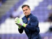 バルサのGKテア・シュテーゲンに手術の可能性…背中の痛みで練習回避、新シーズンの序列に影響も