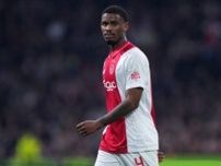 チェルシー、アヤックスの19歳DFハト獲得に動く…代理人も交渉を認める