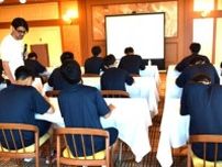 「8〜10時間睡眠」が大切　U-15 Jリーグ選抜の選手に元Jリーガーが指南